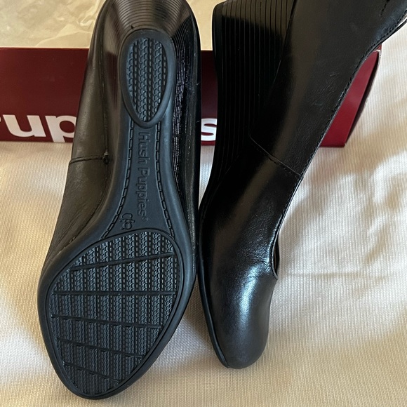 Hush Puppies Leather Wedge Pumps  - size US 6 - Picture 6 of 6